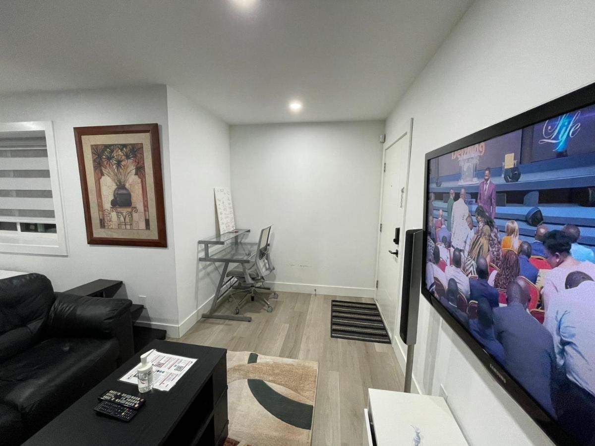 Modern&Luxurious Suites in Surrey Extérieur photo