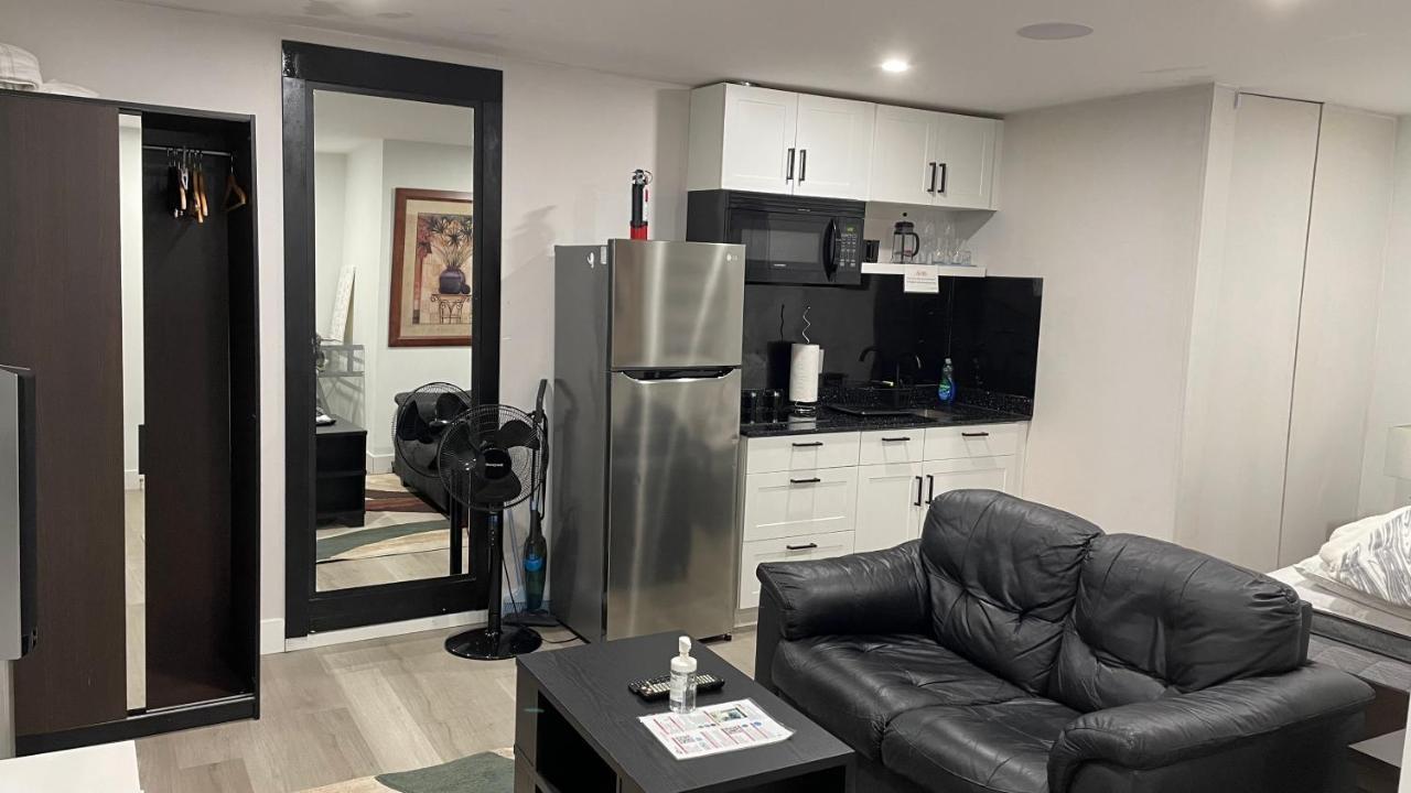 Modern&Luxurious Suites in Surrey Extérieur photo