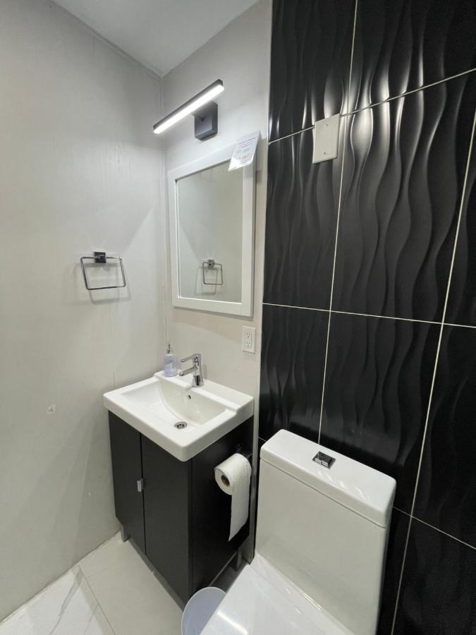 Modern&Luxurious Suites in Surrey Extérieur photo