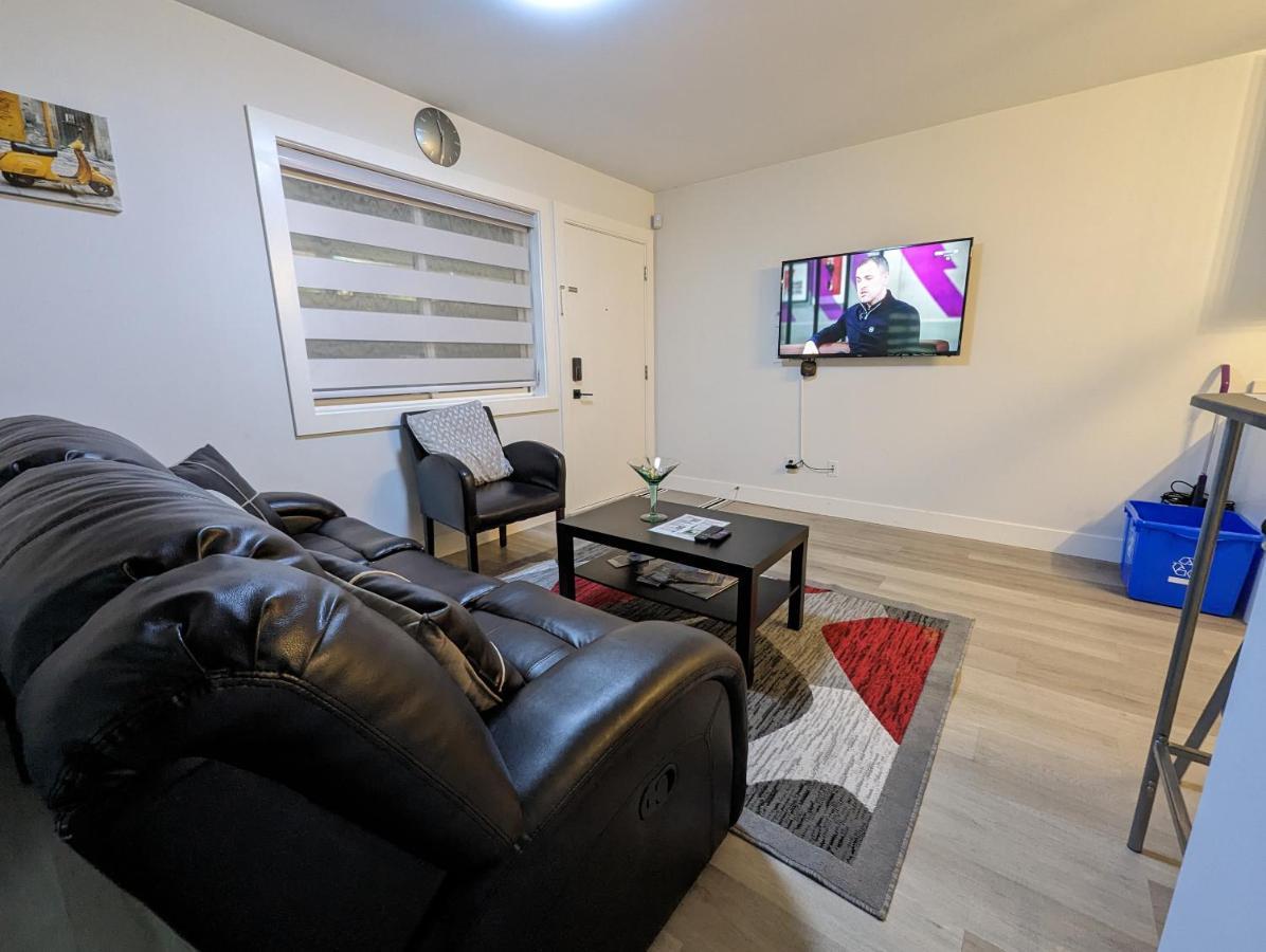 Modern&Luxurious Suites in Surrey Extérieur photo